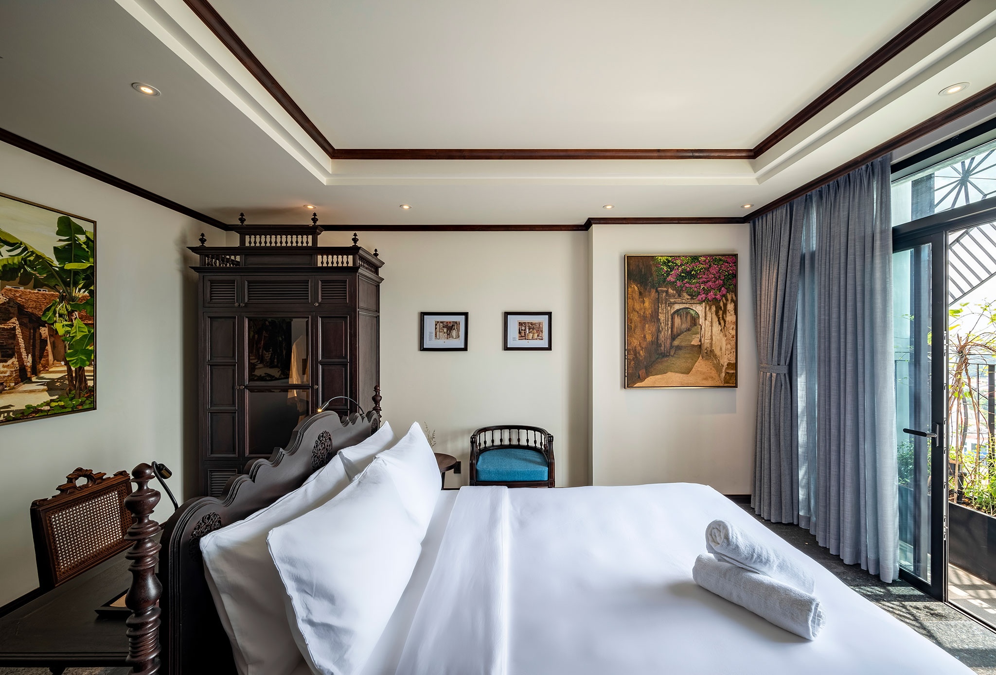 Signature Studio with Balcony