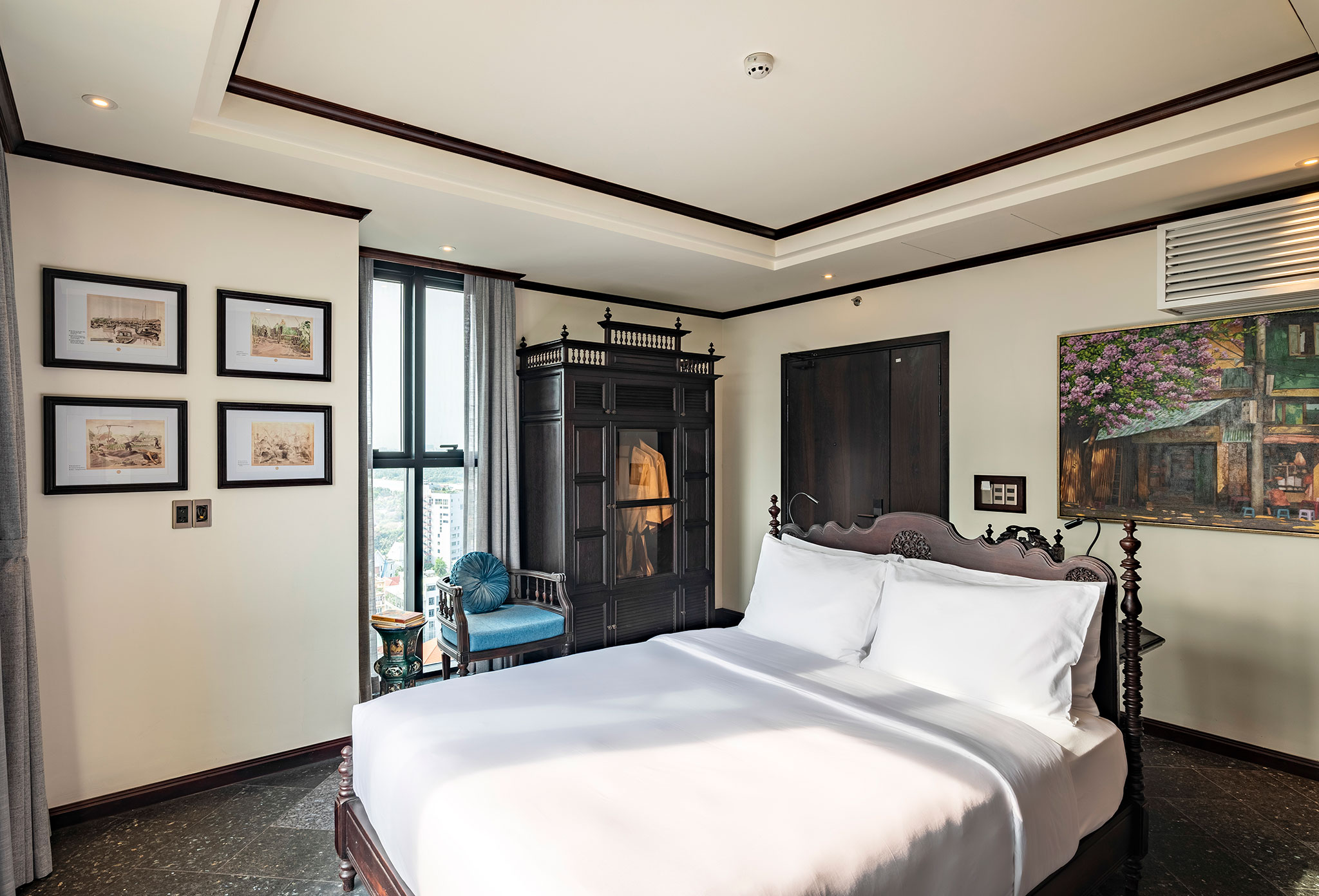 Signature Studio with Balcony