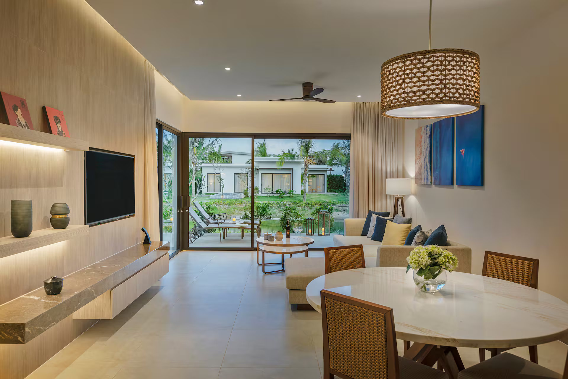 The Level 2-Bedroom Lakefront Pool Villa