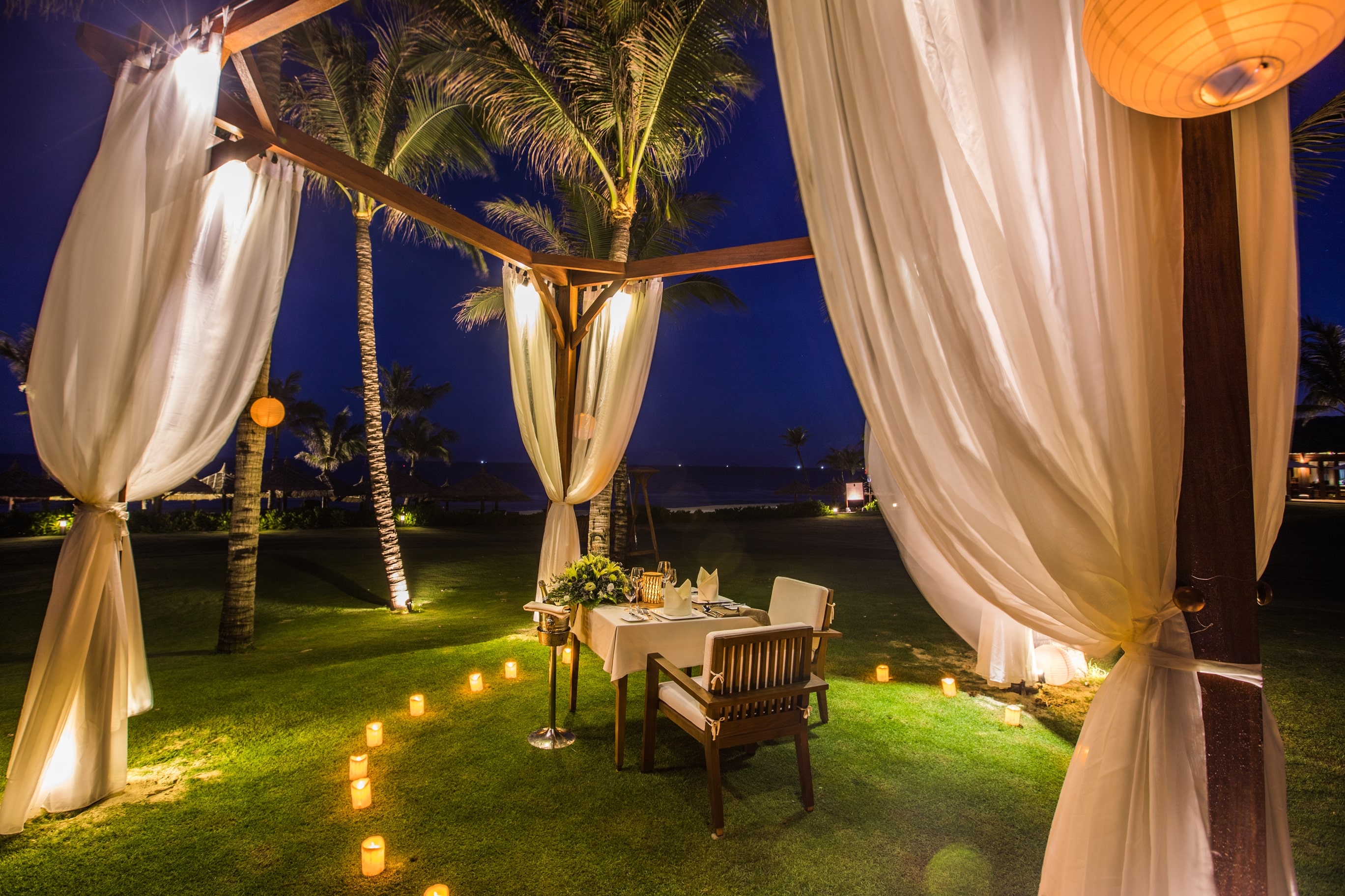 The Anam - Romantic Dinner at the Beach