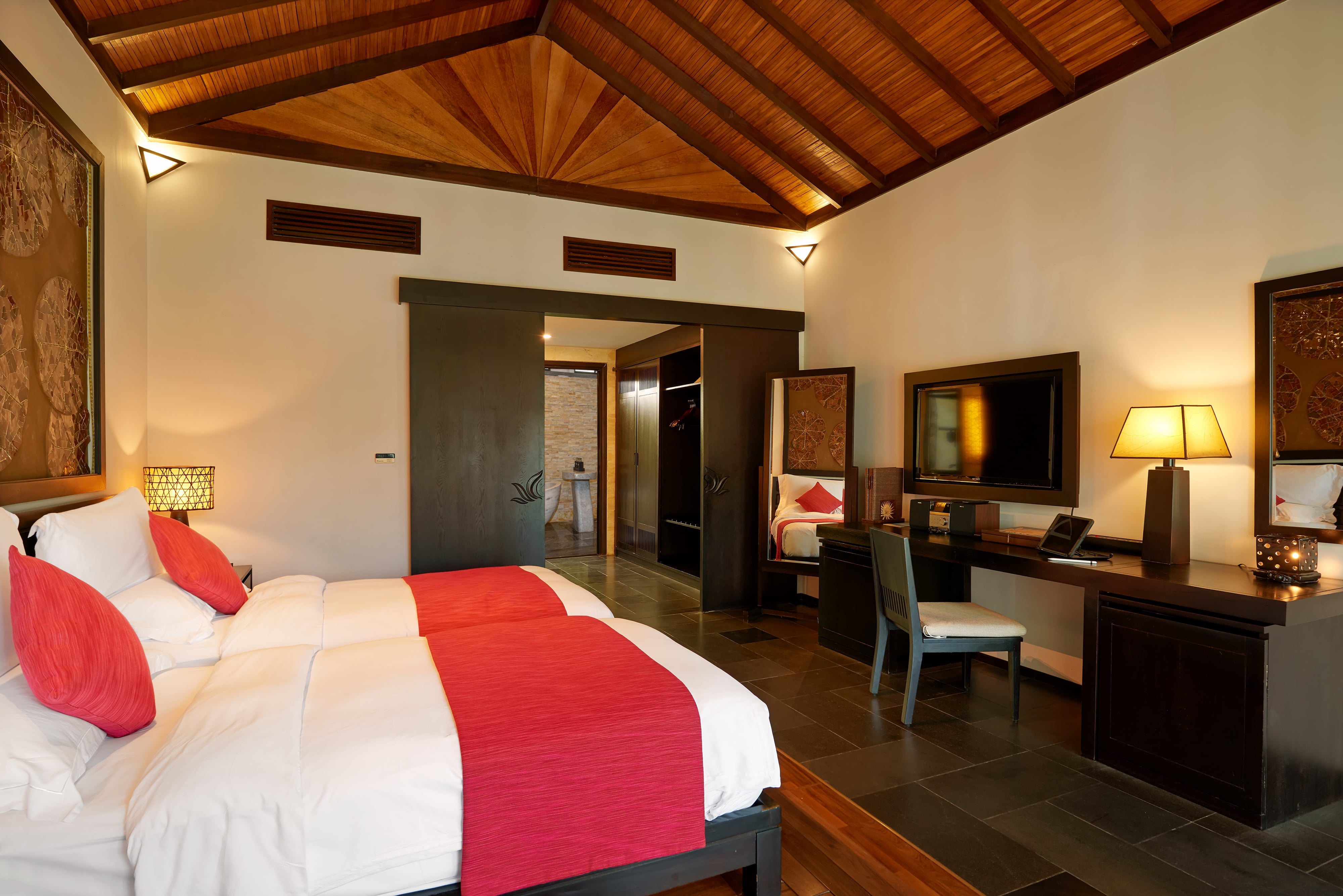 Deluxe Villa Garden View