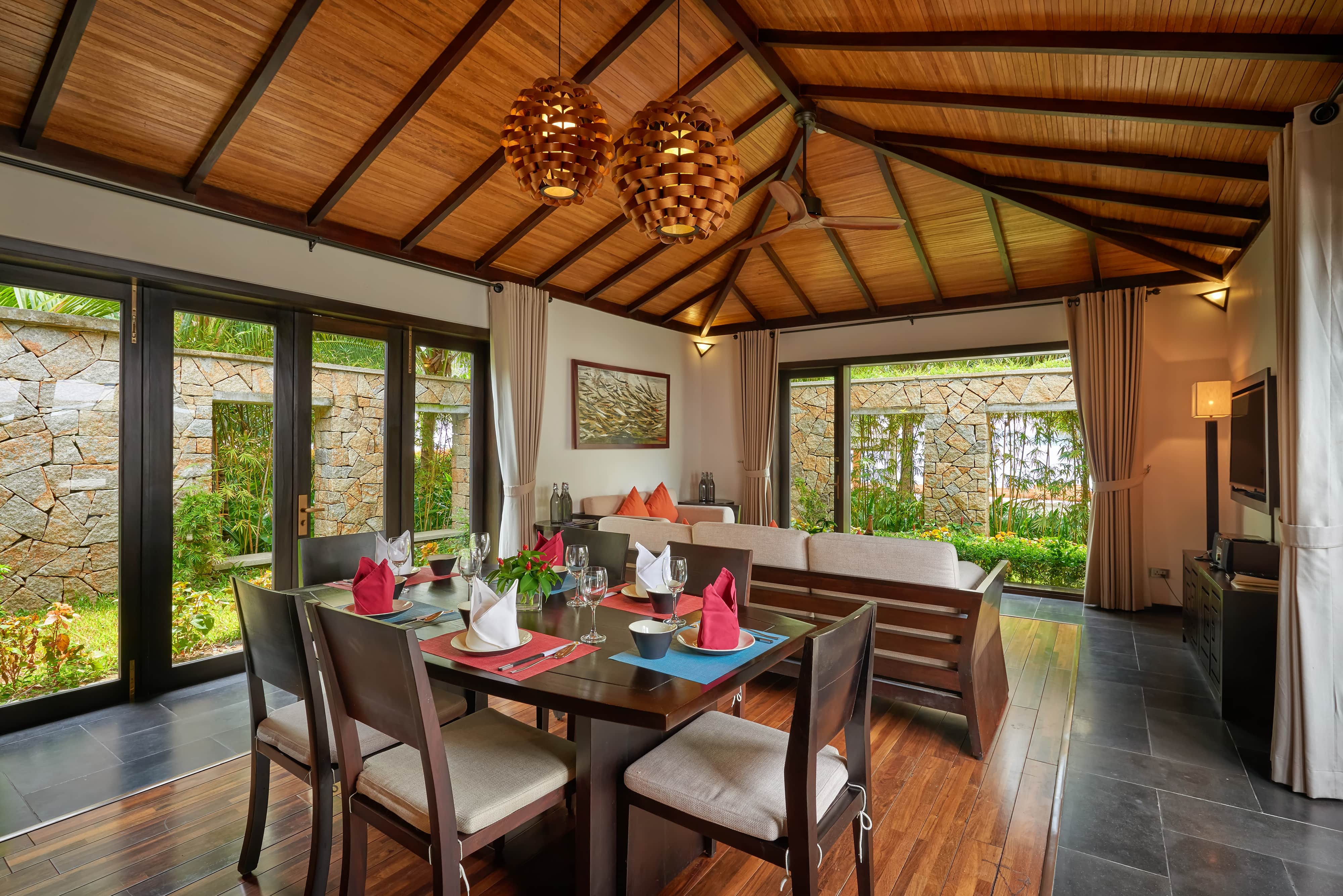 Pool Villa 3-bedroom Ocean View