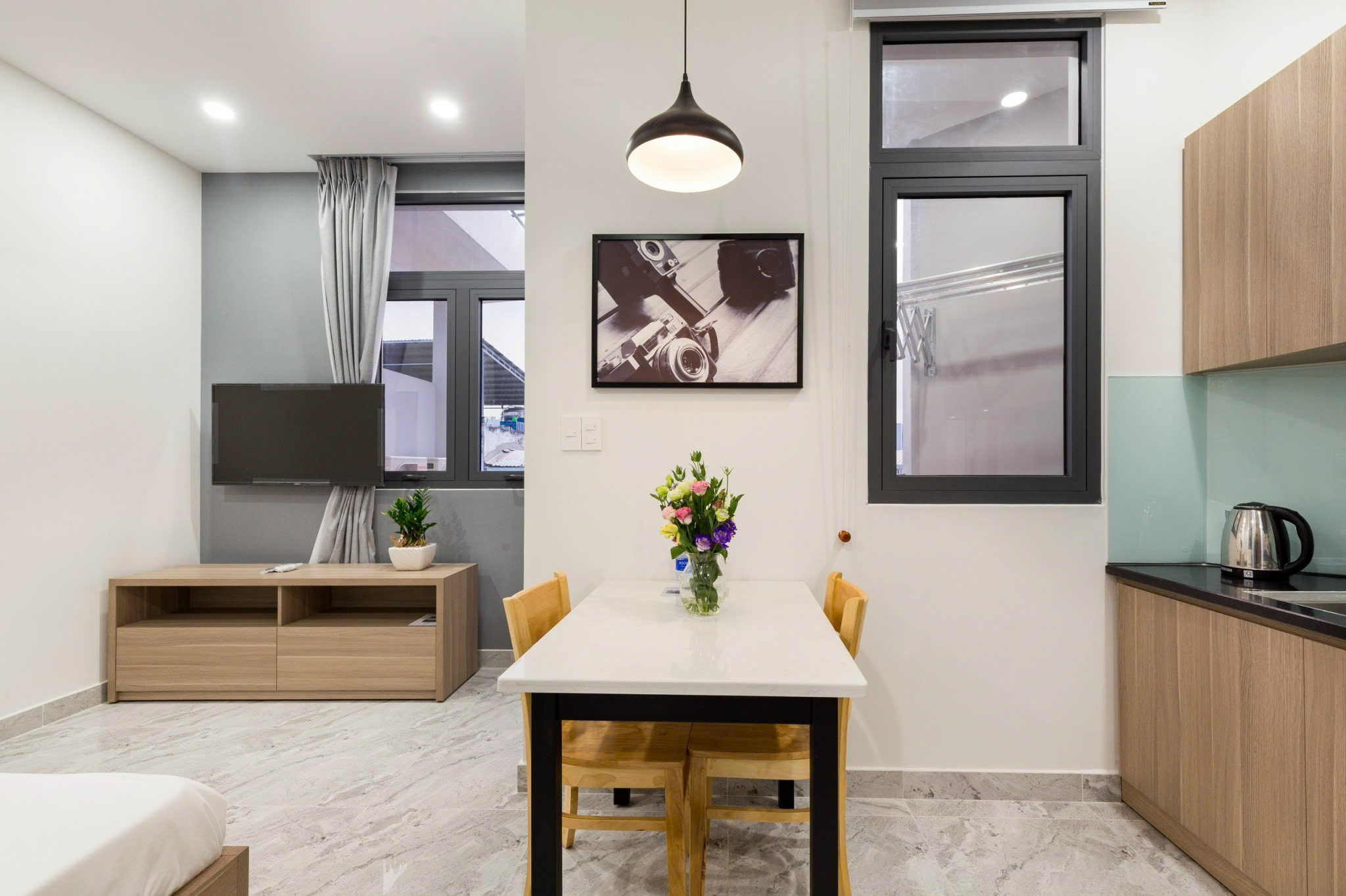 Standard Studio Cột 06