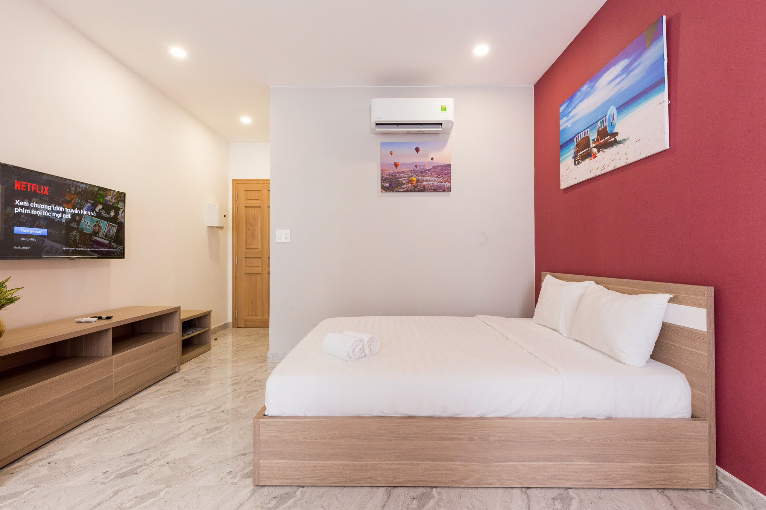 Standard Studio Cột 02