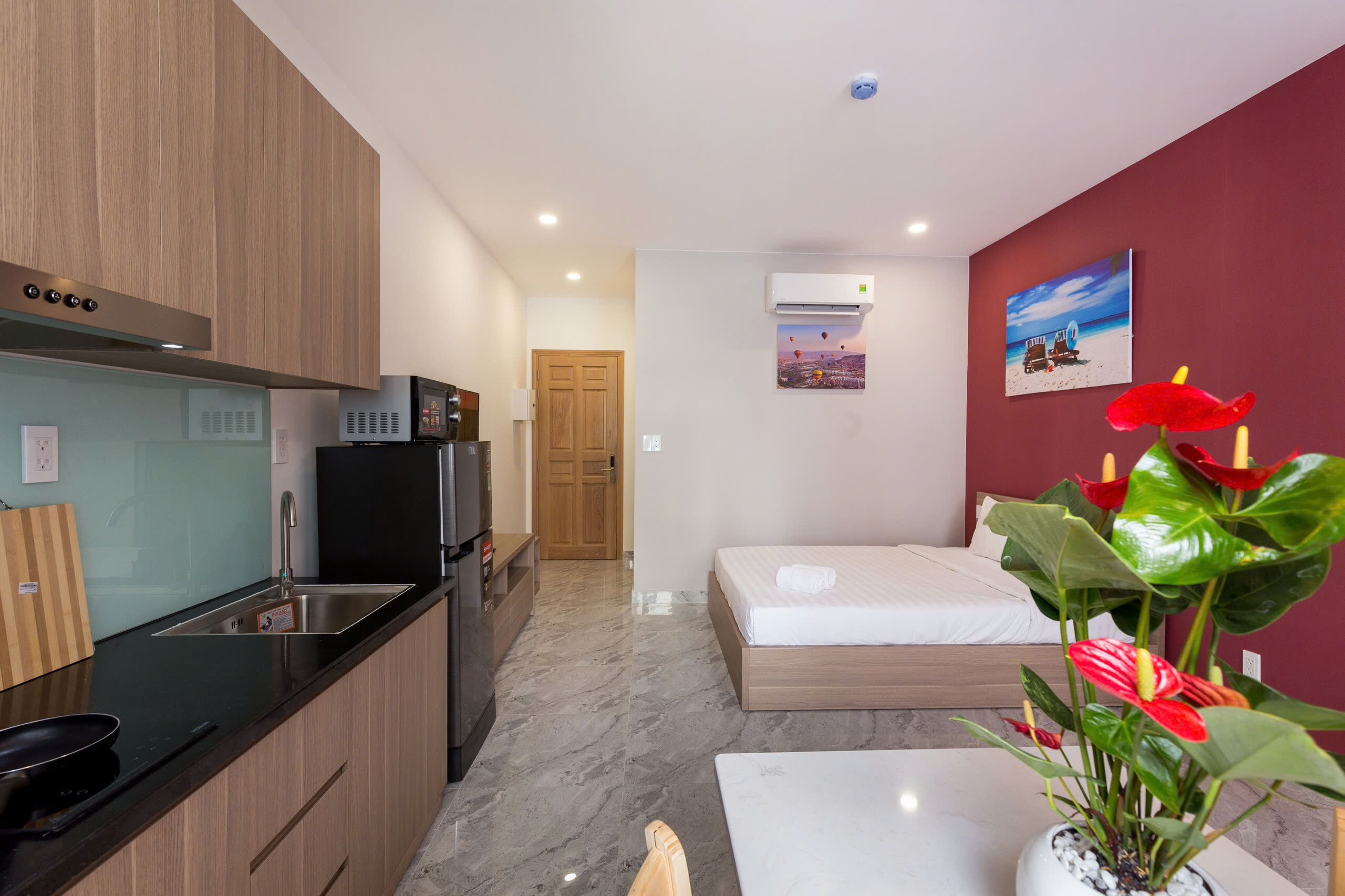 Standard Studio Cột 02