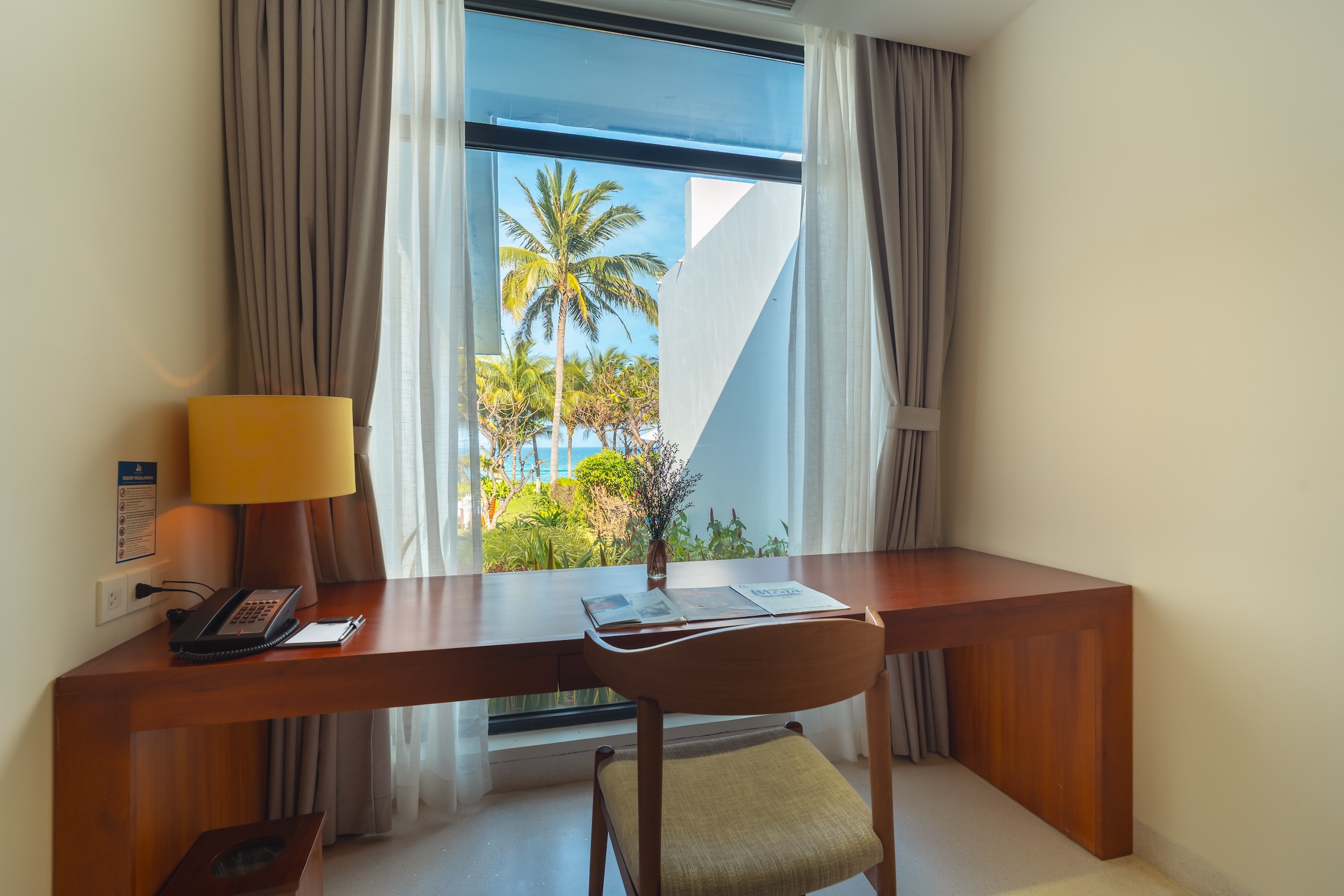 Beachfront & Pool Villa