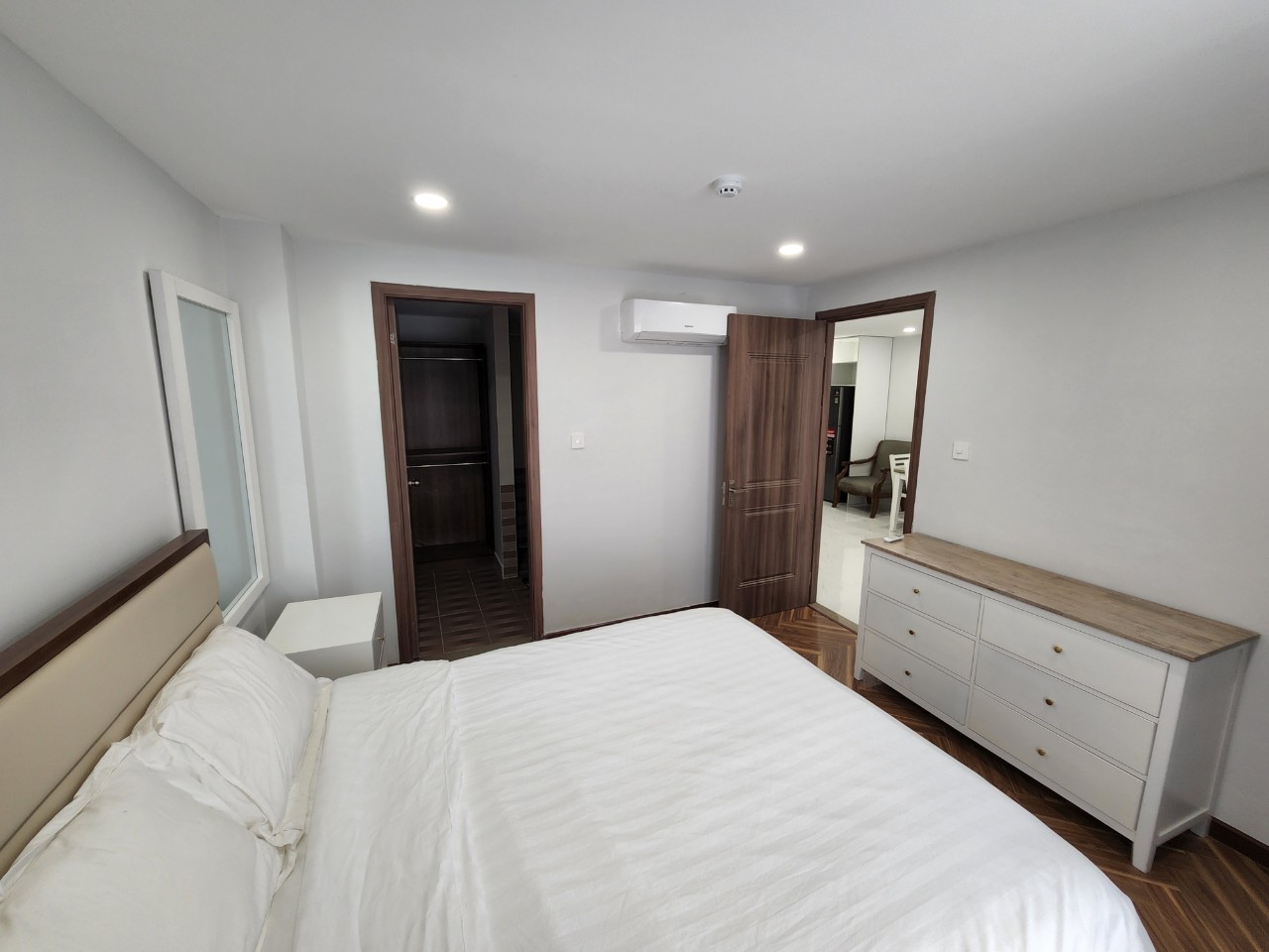 2 bedrooms (90 m2)