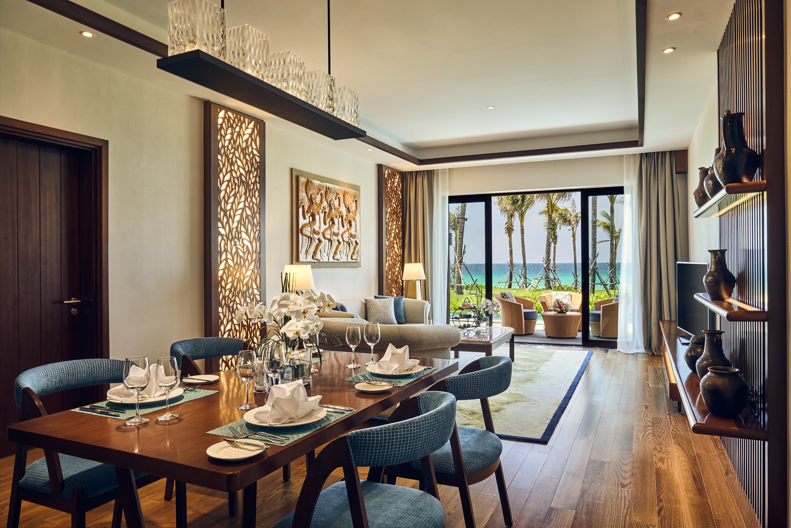 Beachfront Pool Villa