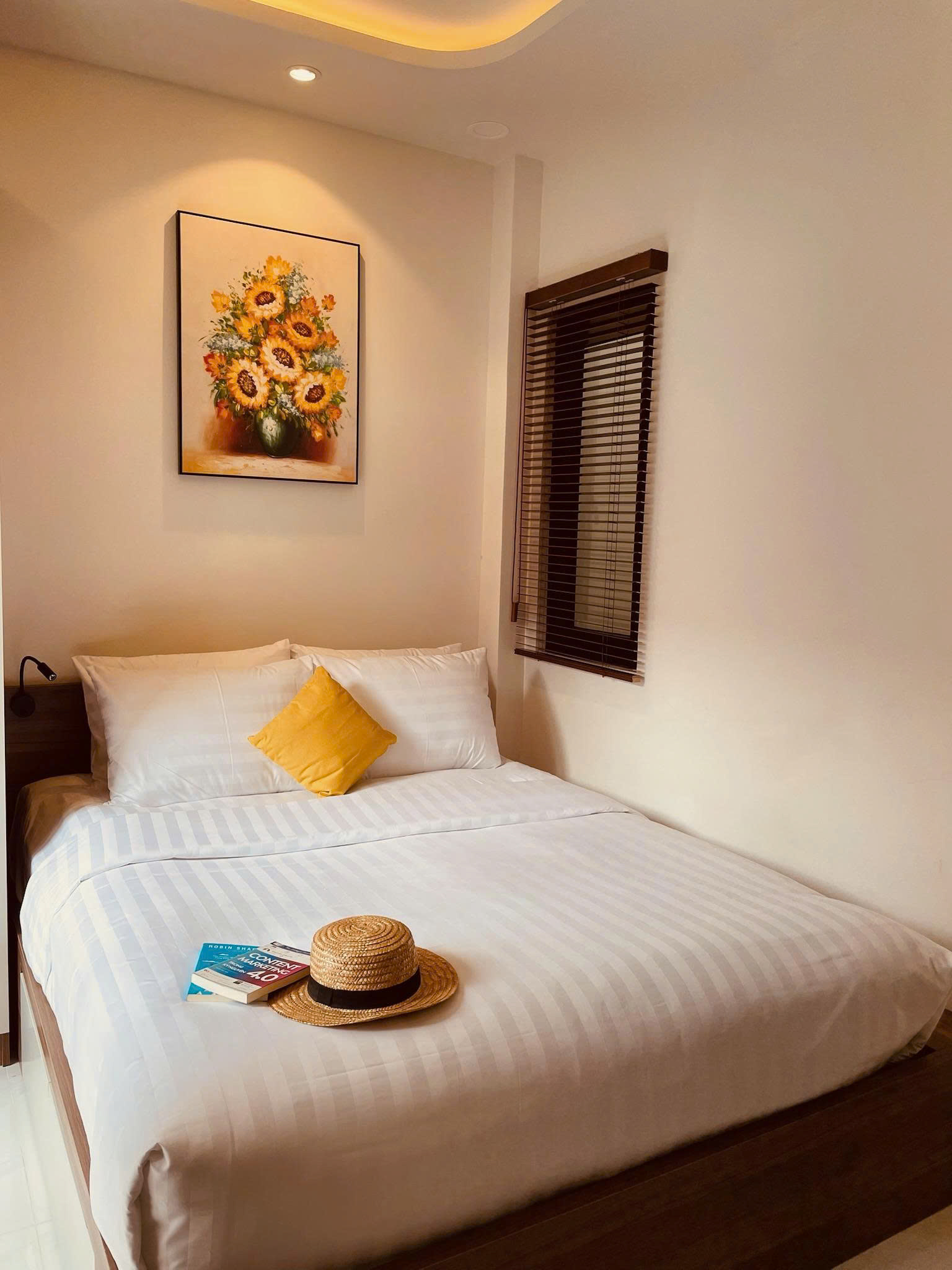 Studio with Pool View ( 23m2)