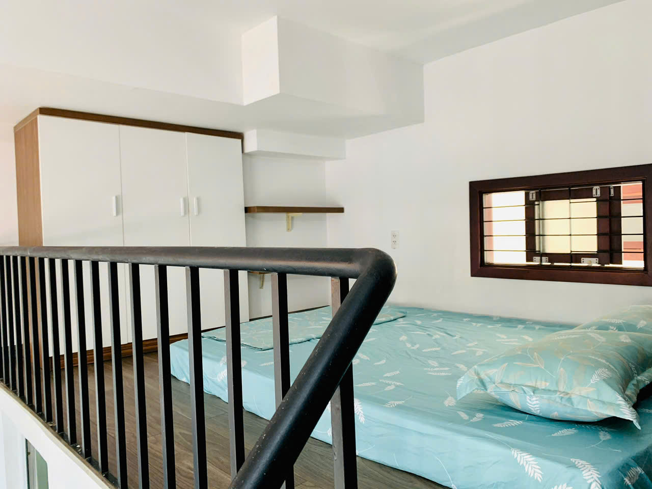 Studio with window_ 602 & 409